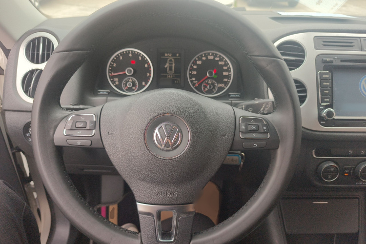 大众 途观 2016款 300TSI 自动两驱舒适版局部细节13