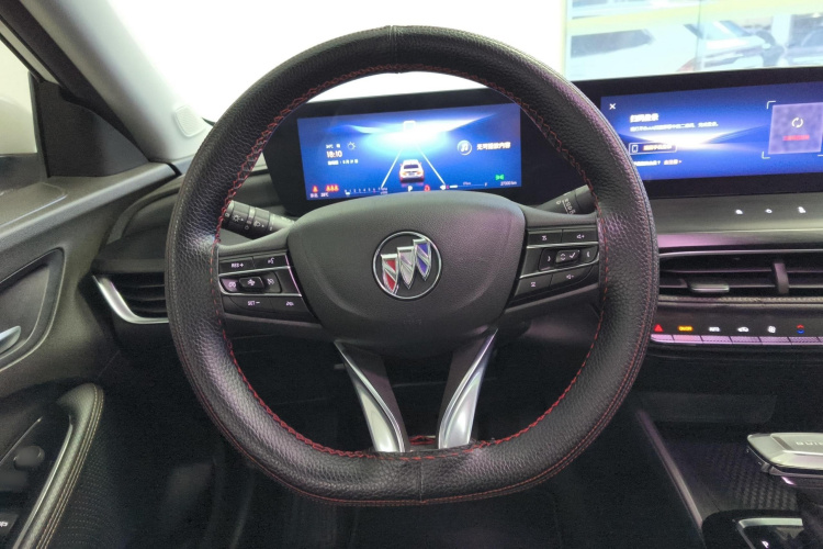 别克 威朗 2023款 Pro 乐享版中控内饰13