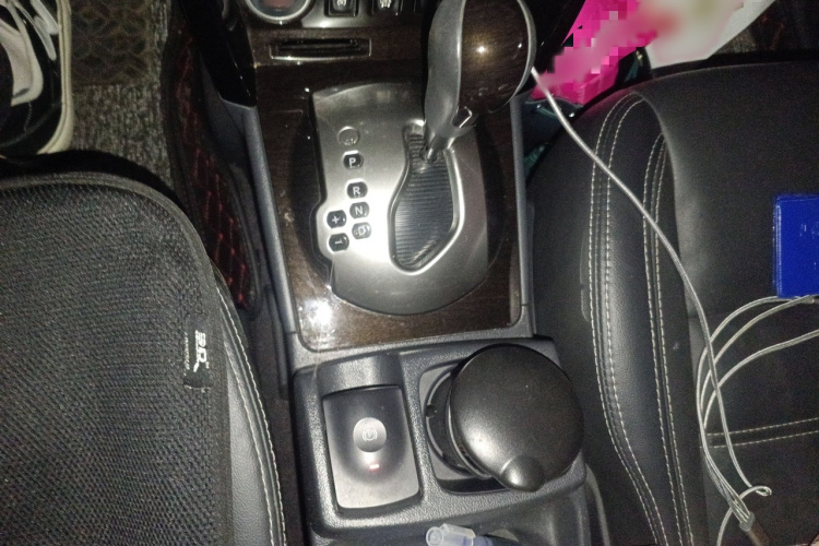 雷诺 科雷傲(进口) 2014款 2.5L 四驱舒适版局部细节18