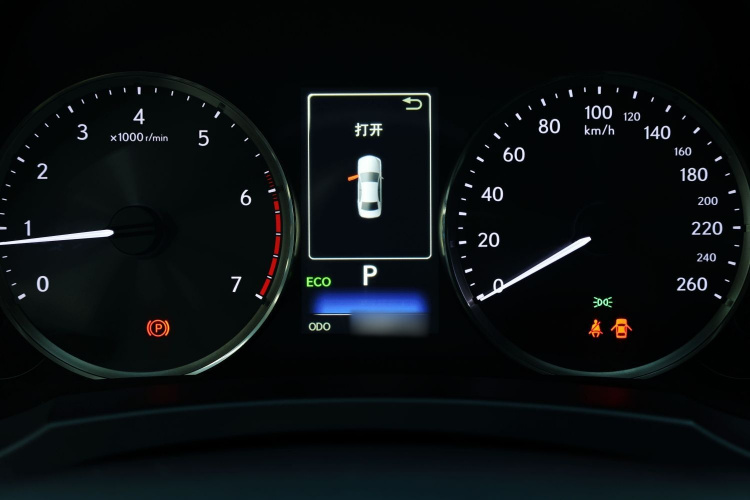 雷克萨斯IS 2017款 300 锋尚版局部细节14