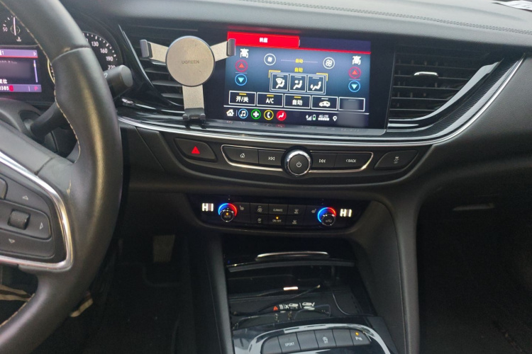 别克 君威 2023款 552T 智享型局部细节16