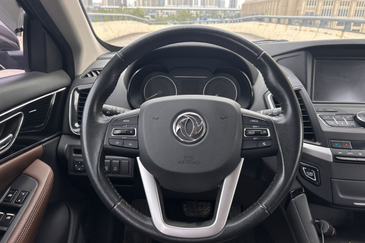 东风风神AX7 2018款 经典 1.6T 自动豪华型中控内饰7005