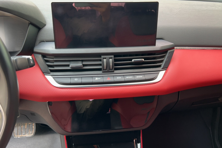 东风风神 奕炫 2022款 230T 自动追光骑士版局部细节16