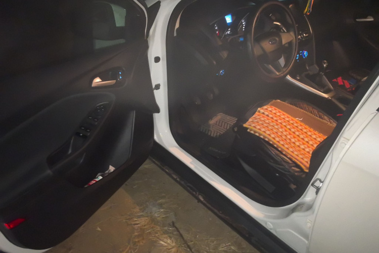 福特 福克斯 2018款 两厢经典 1.6L 手动舒适型智行版中控内饰20