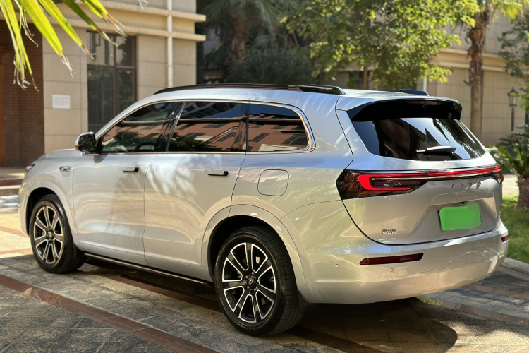 鸿蒙智行 问界M7 2024款 1.5T 智驾四驱Ultra版 6座车身外观6003