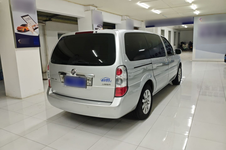 别克GL8 2014款 2.4L 经典版车身外观7