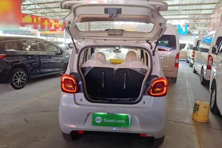 五菱汽车 宏光MINIEV 2025款 四门版 进阶款机舱底盘23