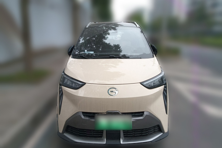 埃安 AION Y 2022款 70 科技版 磷酸铁锂车身外观2