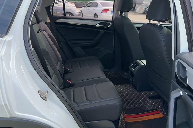 大众 探岳 2021款 330TSI 两驱豪华智联版Plus中控内饰7004