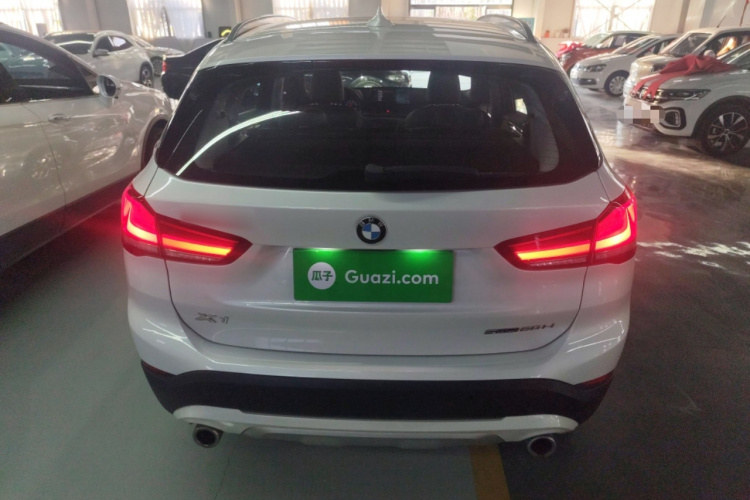 宝马X1 2022款 sDrive20Li 尊享型车身外观6