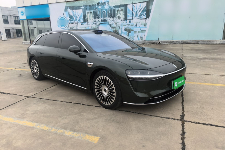 鸿蒙智行 享界S9T 2025款 增程 Ultra长续航版车身外观6002