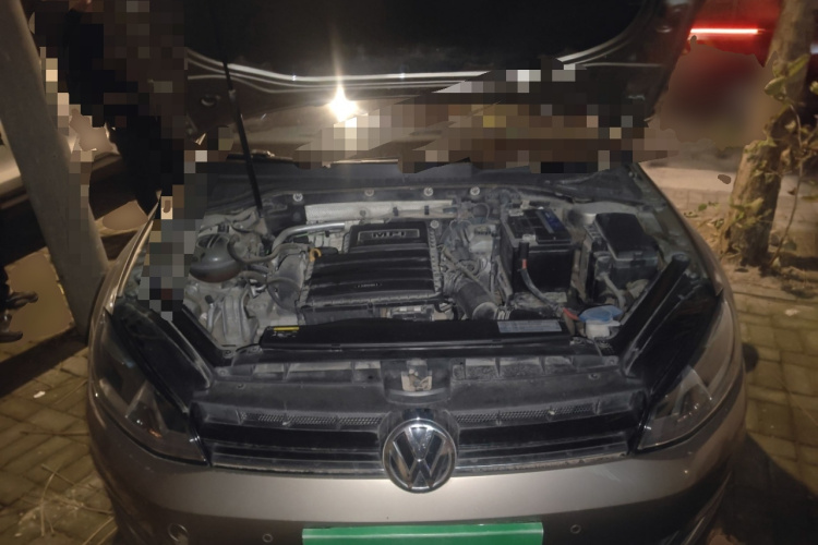 大众 高尔夫 2017款 1.6L 自动舒适百万辆纪念版局部细节24