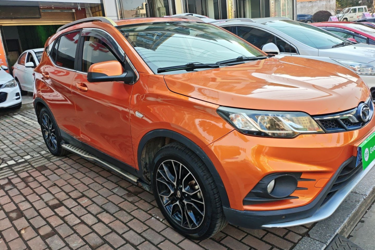 东南DX3 2016款 1.5T CVT旗舰型车身外观3