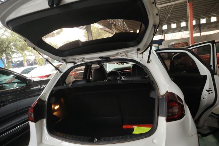 吉利汽车 远景X3 2019款 升级版 1.5L CVT精英型局部细节23