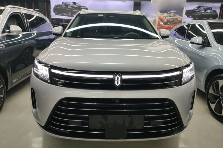 鸿蒙智行 问界M7 2024款 1.5T 后驱Plus版 5座车身外观2