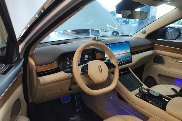 鸿蒙智行 问界M7 2024款 1.5T 智驾四驱Max版 5座中控内饰12