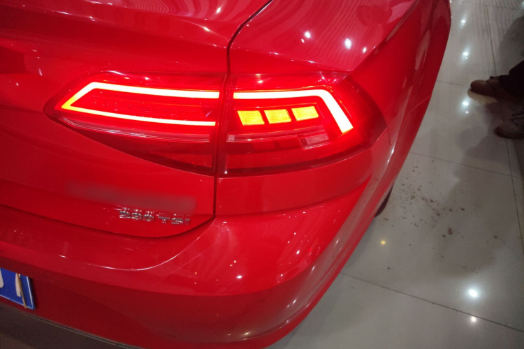 大众 凌渡 2021款 230TSI DSG风尚版车身外观9