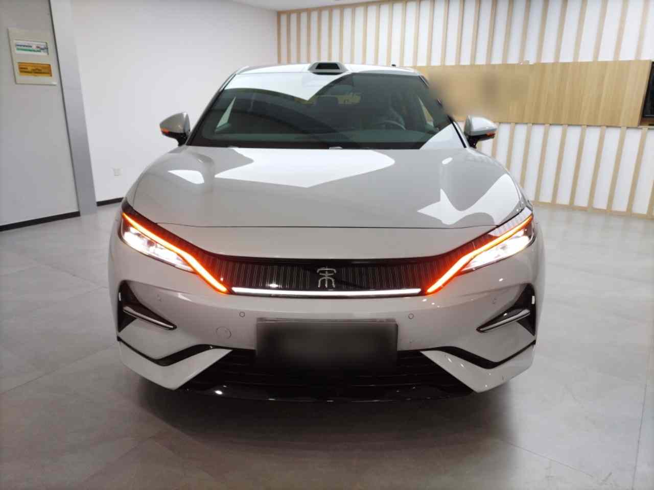 比亚迪 宋L EV 2025款 智驾版 662km 激光雷达卓越型(1)
