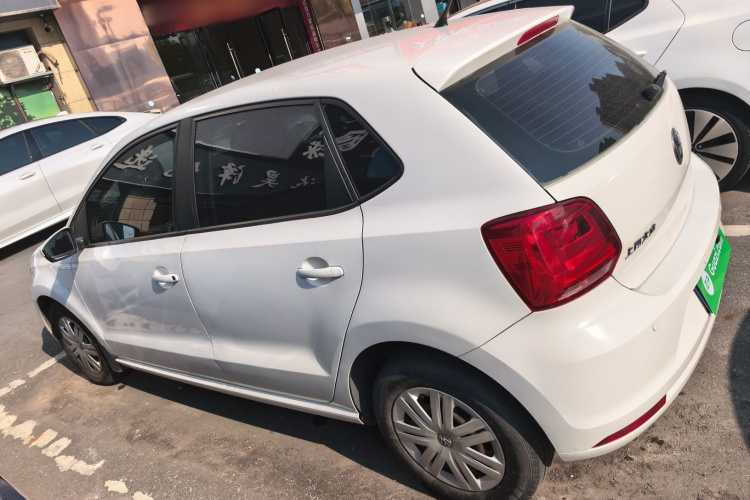 大众 Polo 2016款 1.4L 自动风尚型车身外观4