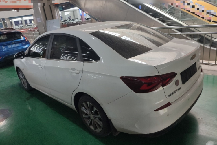 雪佛兰 科鲁泽 2022款 320 自动悦享天窗版车身外观6003