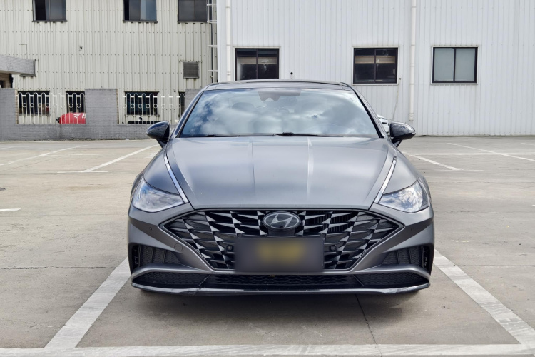 现代 索纳塔 2022款 270TGDi DCT 20周年纪念款车身外观6001