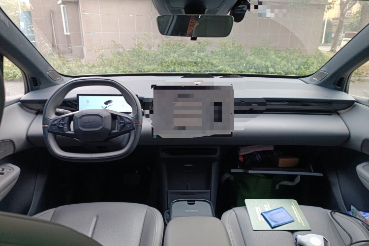 领克Z20 2025款 530km 后驱Pro中控内饰12