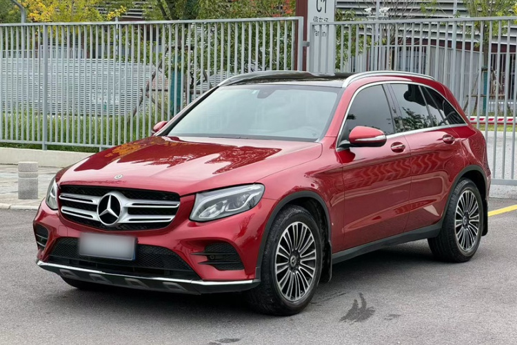 奔驰GLC 2018款 GLC 260 4MATIC 动感型车身外观1
