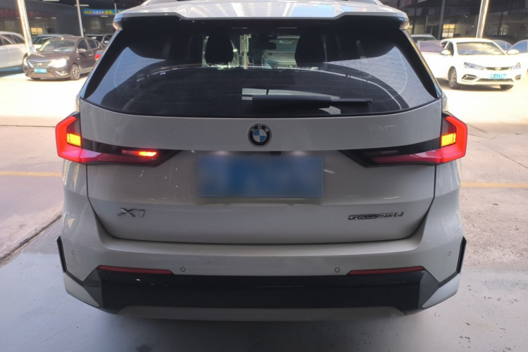 宝马X1 2023款 sDrive25Li X设计套装车身外观6