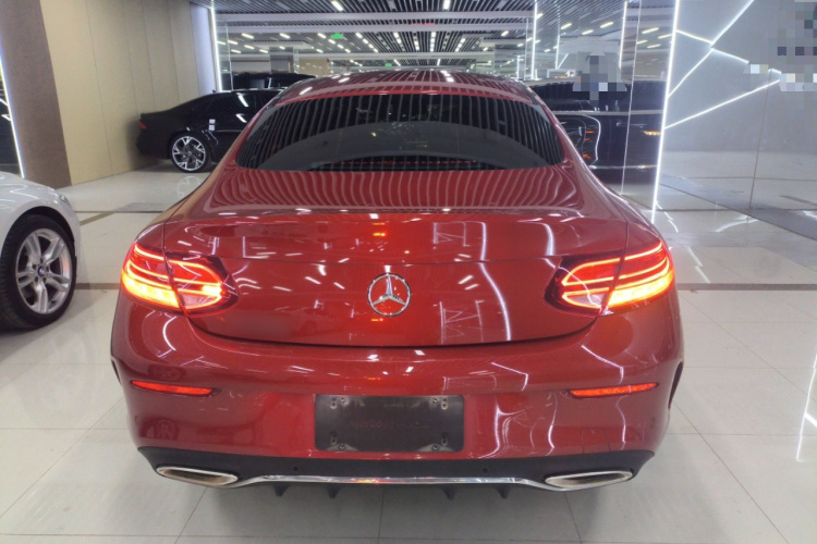 奔驰C级(进口) 2020款 C 260 轿跑车车身外观6