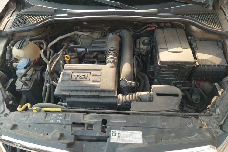 斯柯达 Yeti 2016款 1.4TSI DSG前行版机舱底盘24