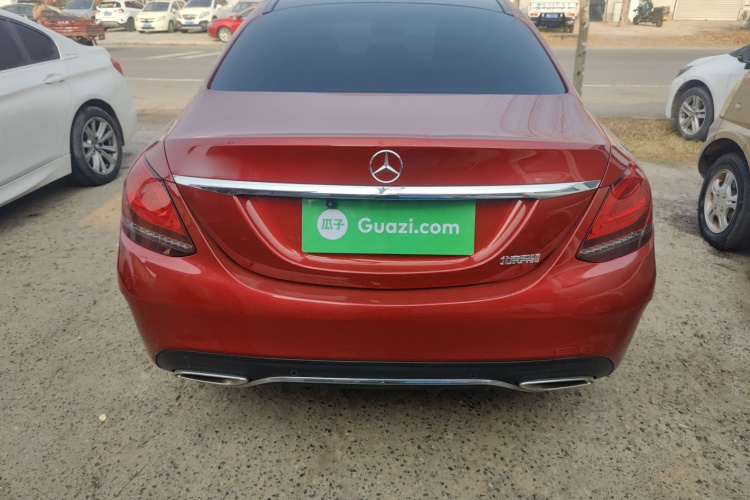 奔驰C级 2019款 C 260 L 运动版车身外观6
