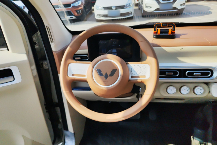 五菱汽车 宏光MINIEV 2024款 第三代 215km 青春版中控内饰13