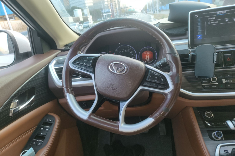 北汽幻速S7 2018款 1.5T 自动尊享型中控内饰13