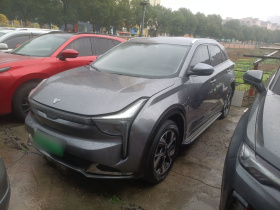 哪吒汽车 哪吒U 2022款 智400 三元锂