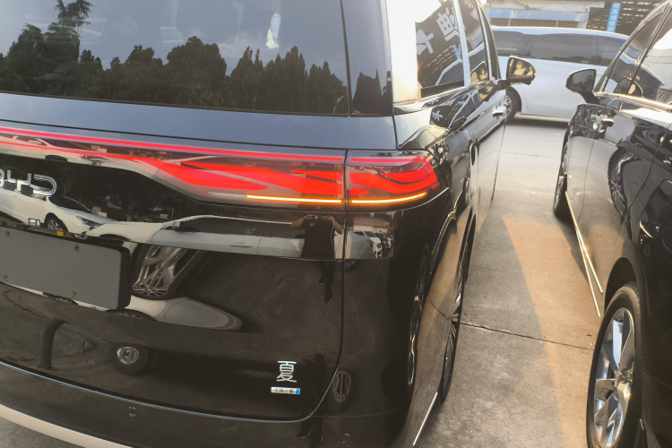 比亚迪 夏 2025款 DM-i 1.5T 180km 超越型车身外观6006