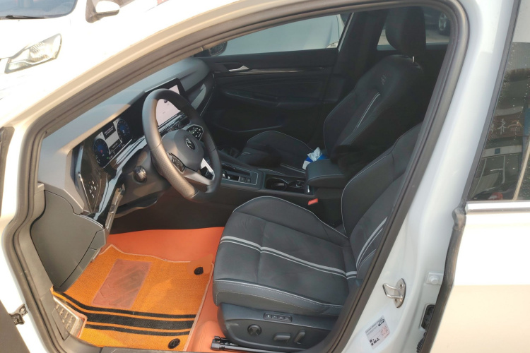 大众 高尔夫 2023款 改款 280TSI DSG R-Line局部细节19
