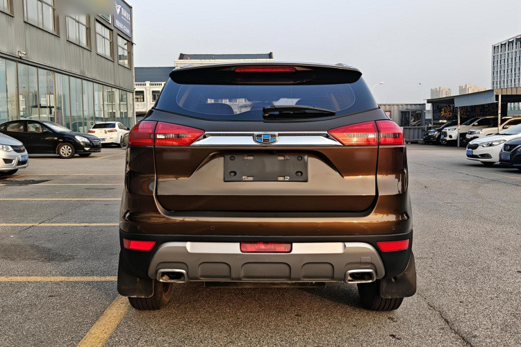 吉利汽车 博越 2016款 2.0L 手动智联型车身外观6