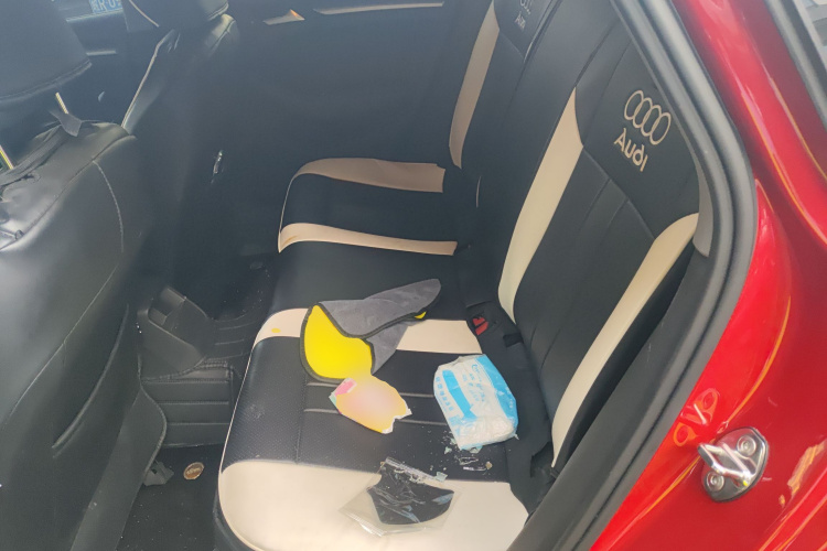 奥迪A3 2019款 Limousine 35 TFSI 进取型 国V中控内饰7004