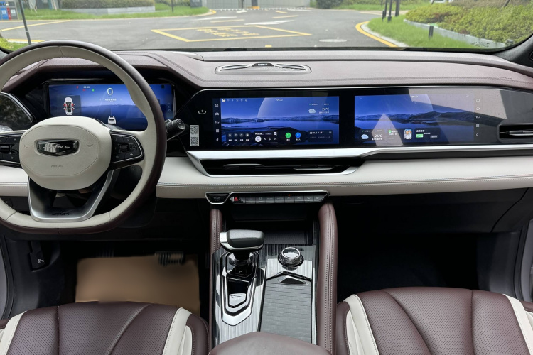 吉利汽车 星越L 2021款 2.0TD DCT EVO两驱尊贵型中控内饰7005