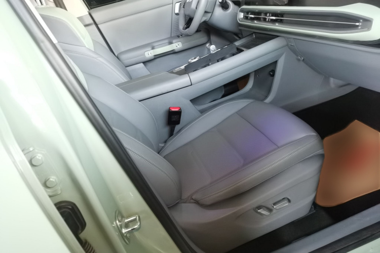 北京BJ30 2024款 1.5T 魔核电驱进阶版局部细节41