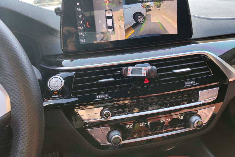 宝马5系 2019款 530Li 领先型 M运动套装局部细节16