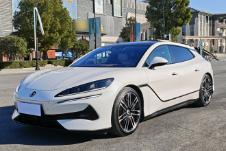 腾势Z9GT 2024款 1100四驱Ultra版