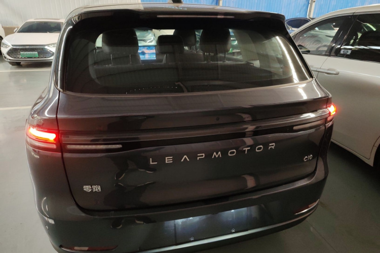 零跑汽车 零跑C10 2024款 210激光雷达版车身外观6