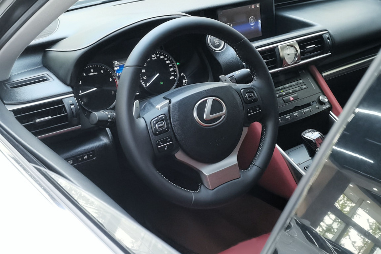 雷克萨斯IS 2017款 300 锋尚版中控内饰7003