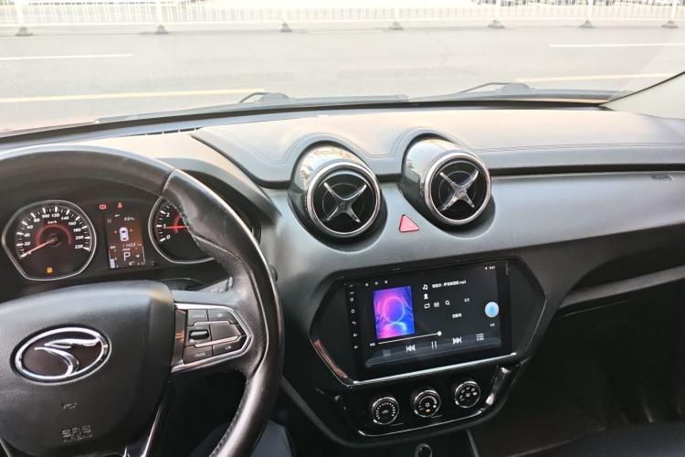 东南DX3 2016款 1.5T CVT旗舰型中控内饰12