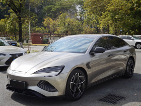 比亚迪 海豹 2022款 700km 长续航后驱版