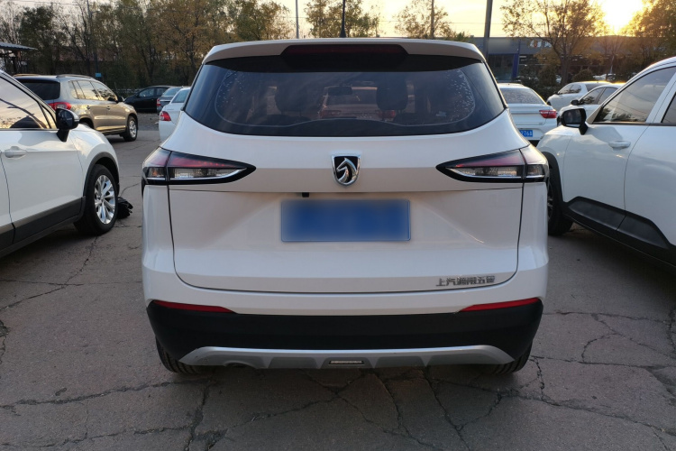 宝骏510 2017款 1.5L 手动舒适型车身外观6