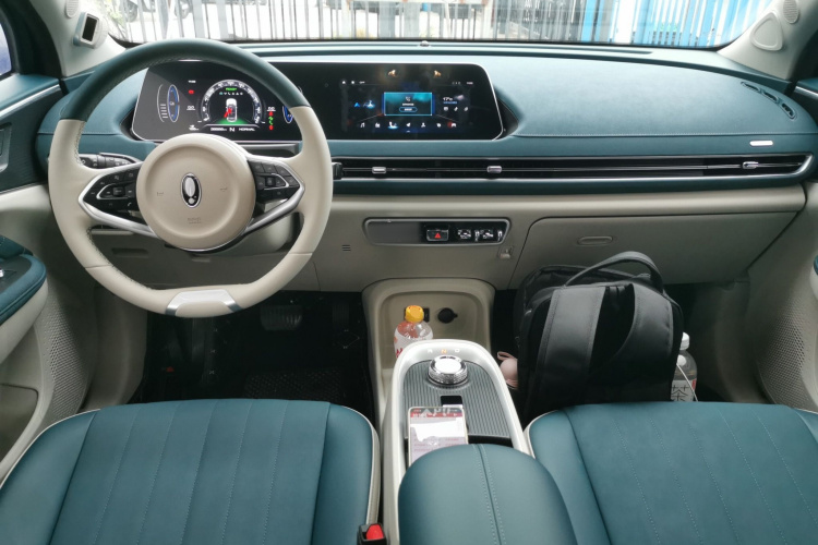 欧拉好猫 2022款 400km标准续航 豪华型 三元锂中控内饰12