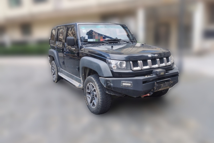 北京BJ40 2017款 40L 2.3T 自动四驱环塔冠军版车身外观6002