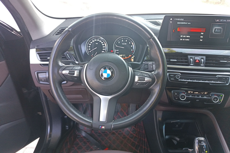 宝马X1 2021款 sDrive25Li 领先型中控内饰13